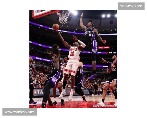 国王拉文空砍30分难救主 公牛险胜继续连胜势头